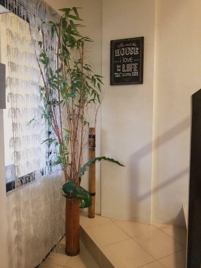 Skylab Guesthouse Paranaque City Ngoại thất bức ảnh